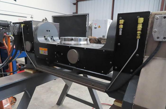 Used 2018 HAAS VF-5SS 5-Axis Vertical Machining Center ***Low Hours***