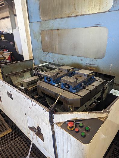 Used 2006 NIIGATA HN-63D CNC HORIZONTAL MACHINING CENTER