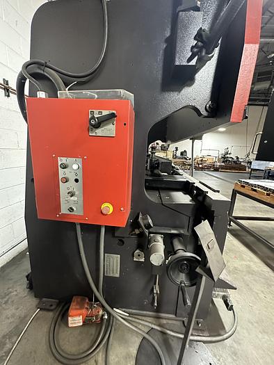 Used 2000 Amada  RG-100 100 Ton CNC Press Brake