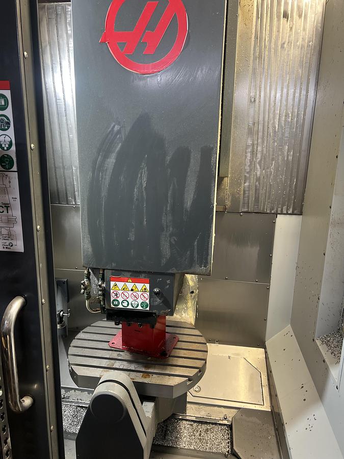 Used 2016 HAAS UMC-750SS 5-Axis CNC Vertical Machining Center