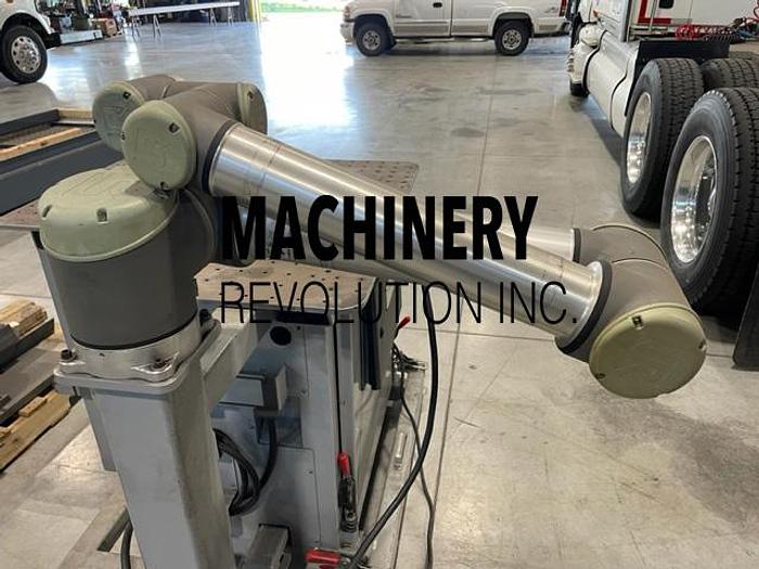 Used 2017 UNIVERSAL ROBOTS UR10 Robot with Fixture Table