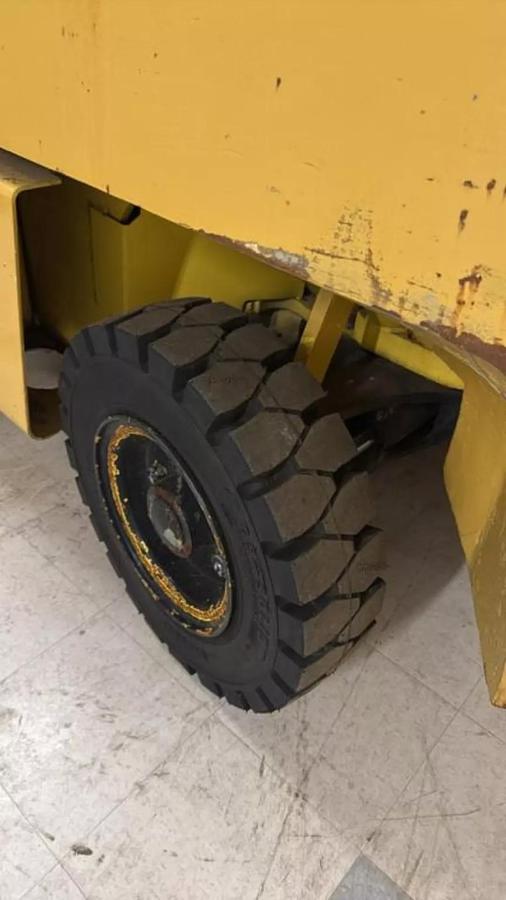 Used HYSTER H110XL 11,000 pound Forklift with 8' Forks