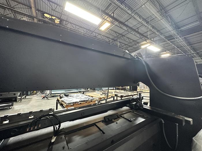 Used 2000 Amada  RG-100 100 Ton CNC Press Brake