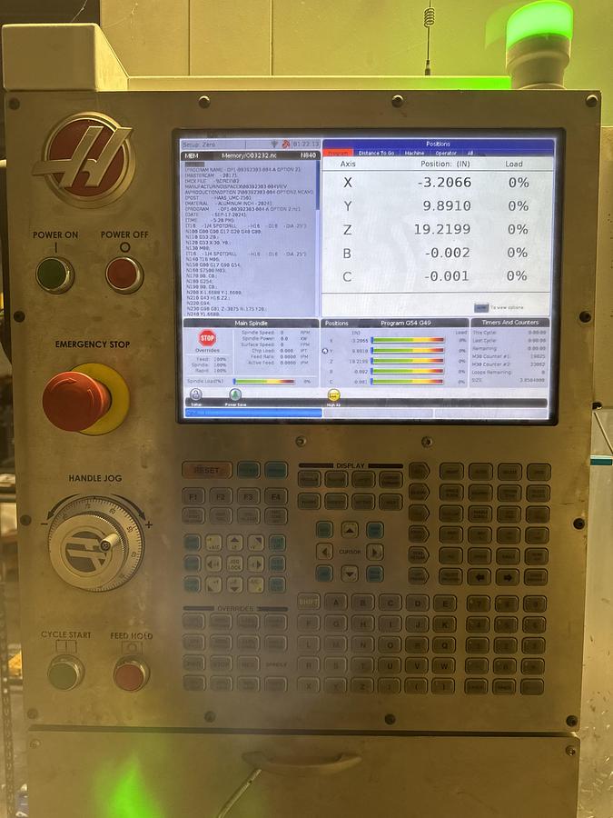 Used 2016 HAAS UMC-750SS 5-Axis CNC Vertical Machining Center