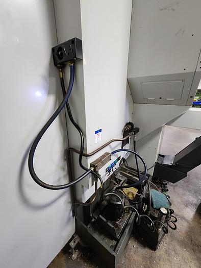 Used 2016 HAAS UMC-750 5-Axis CNC Vertical Machining Center ***Low Hours ***