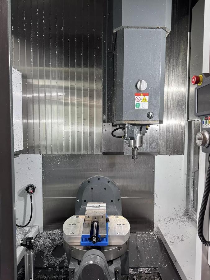 Used 2023 HAAS UMC-750 5-Axis 15,000 rpm CNC Vertical Machining Center ***Low Hours ***
