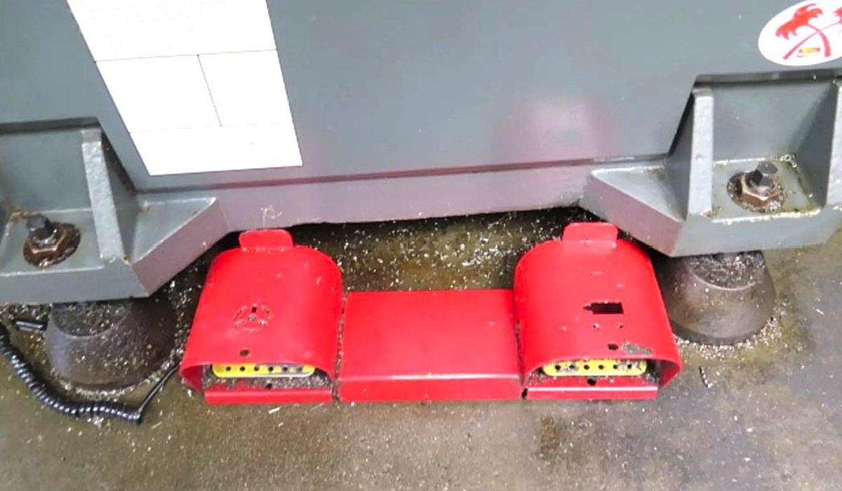 Used 2011 HAAS ST-20 CNC LATHE with Tailstock, PreSetter LNS Hydrobar Hydraulic Bar Feed