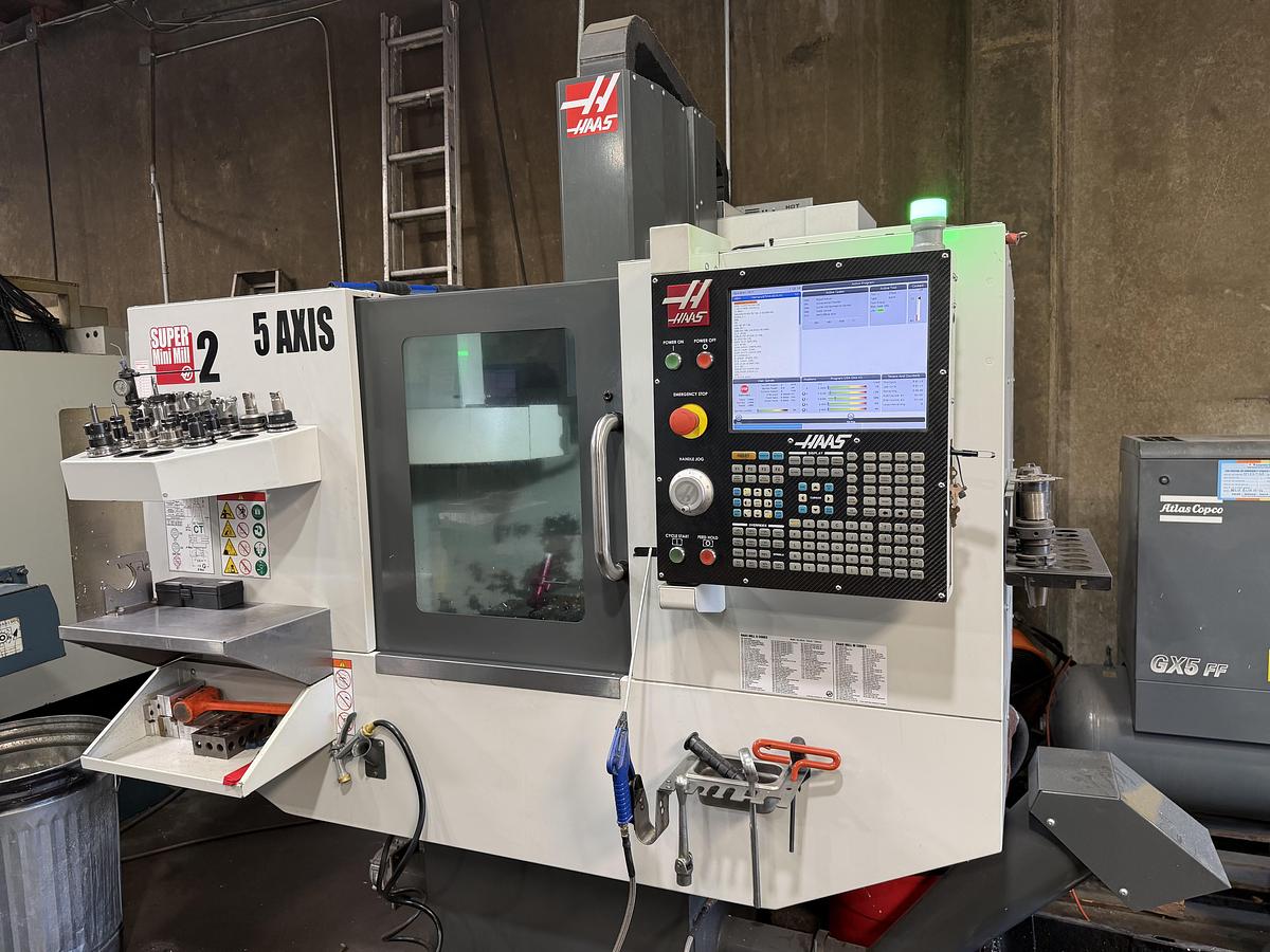 Used 2019 HAAS Super Mini Mill 2 10,000 rpm 5 Axis Vertical Machining Center Low Hours