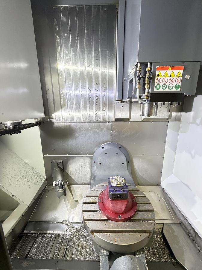 Used 2018 HAAS UMC-750 5-Axis 12,000 rpm CNC Vertical Machining Center