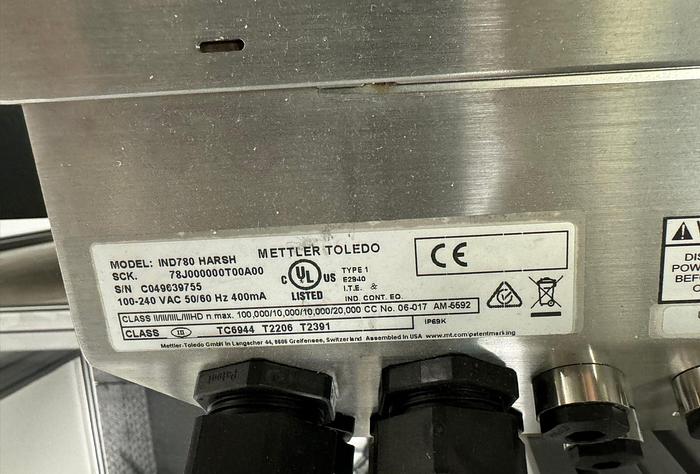 Used 2020 KUKA Robotic Adhesive Work Cell KR60-3 6-Axis Robot