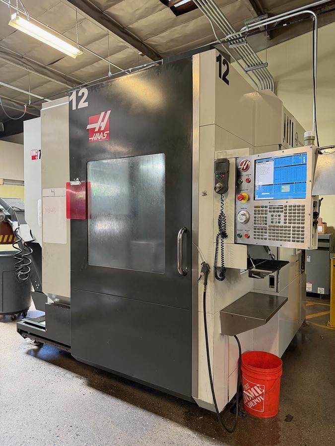 Used 2015 HAAS UMC-750SS 5-Axis CNC Vertical Machining Center 15,000RPM HSM