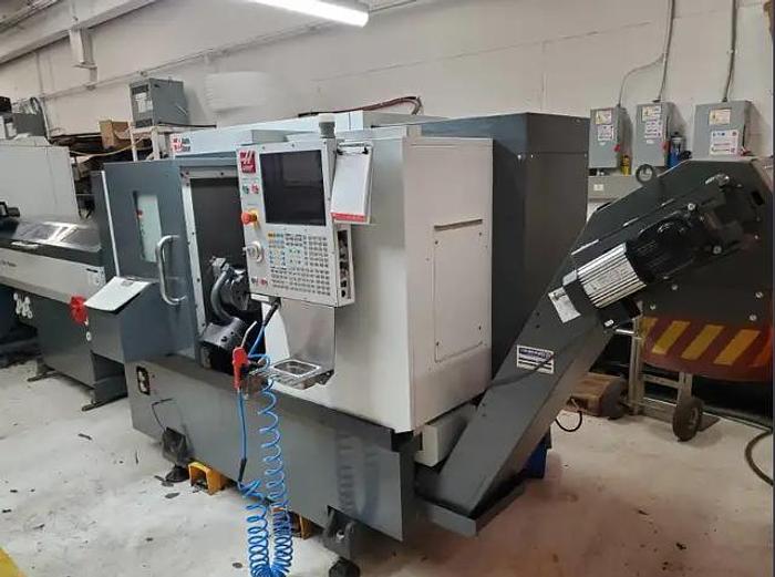 Used 2020 HAAS ST-15 CNC Turning Center With Tailstock / Parts Catcher / Tool Pre-Setter / Barfeeder