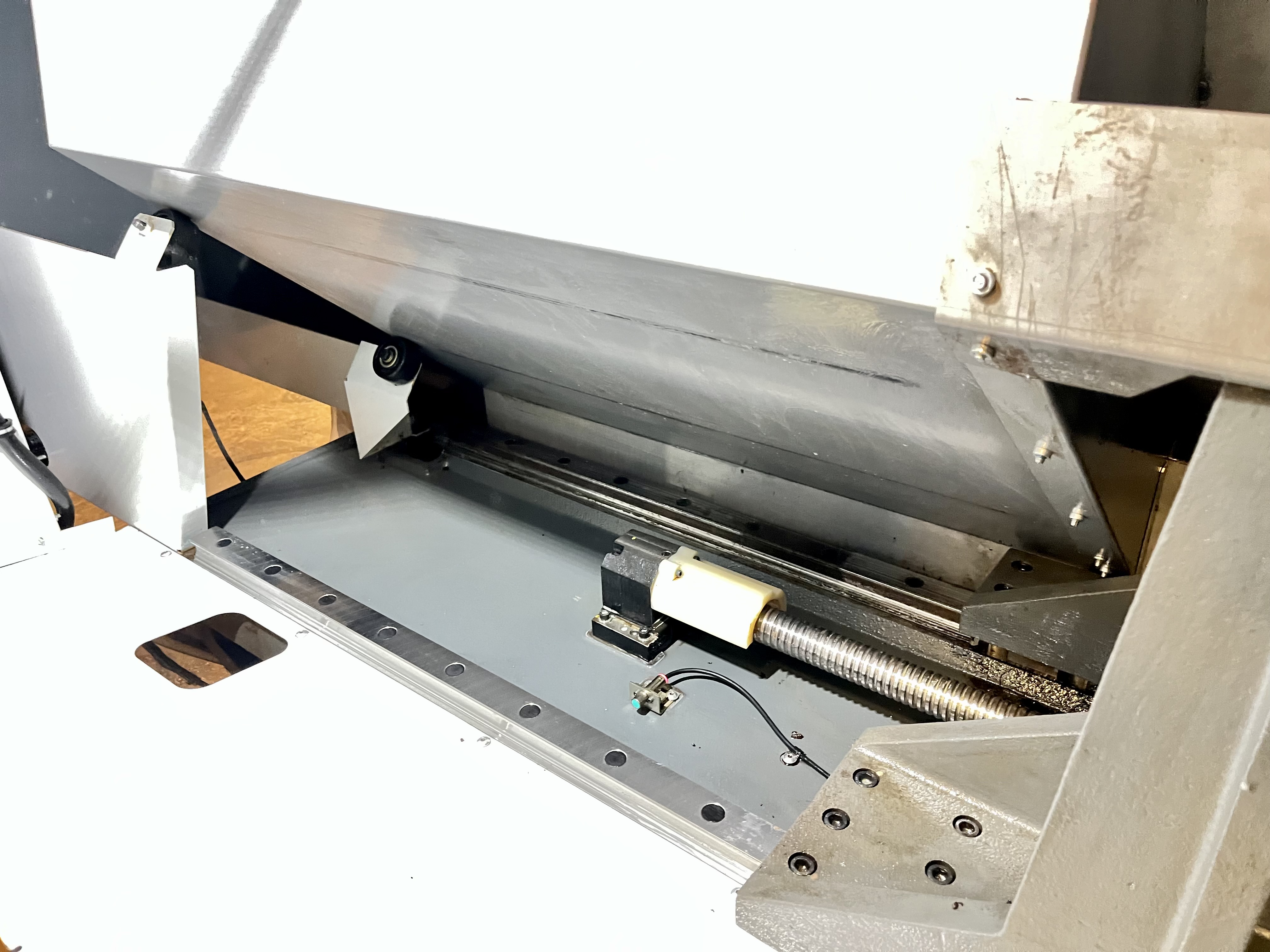 Used 2020 HAAS ST-30 Dual Steady Rest Tool Presetter and Tailstock