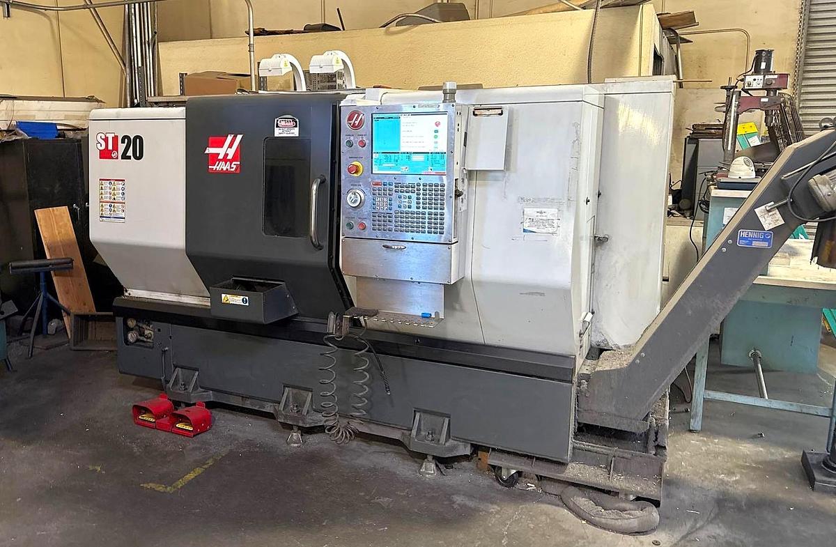 Used 2013 HAAS ST-20 CNC Turning Center with Tailstock