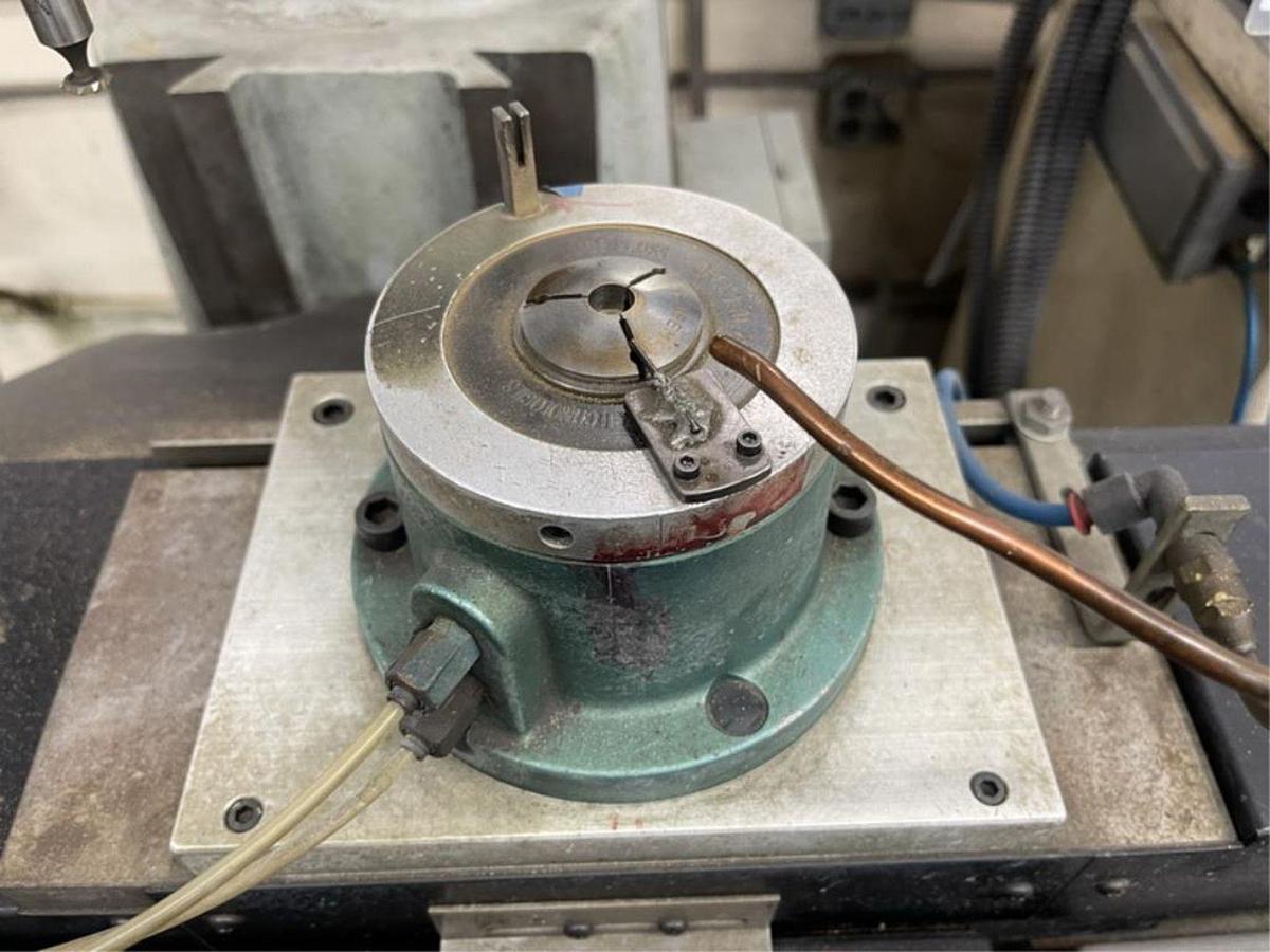 Used Millrite MV1 Knee Mill with Hydraulic Clamping & DRO