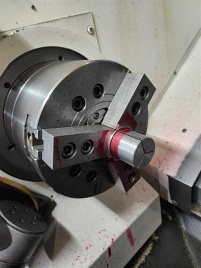 Used 2016 OKUMA Genos L 400 CNC Lathe with TailStock / Automatic Tool Presetter