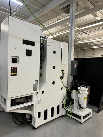 Used 2015 HYUNDAI WIA F400 12,000RPM TSC CNC Vertical Machining Center ***Low Hours***