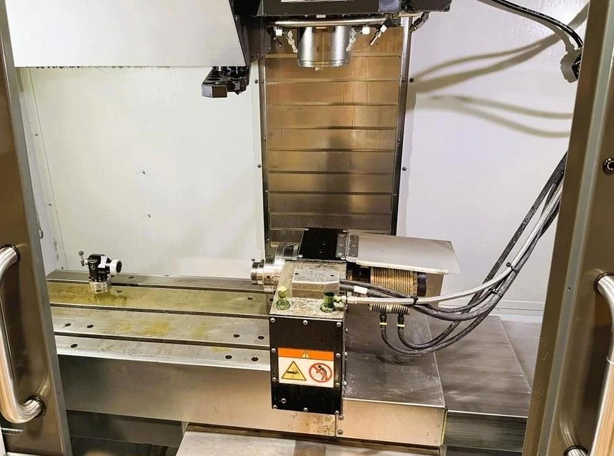 Used 2018 HAAS VF-2SS 12,000 RPM 4-Axis HRT-210 CNC Vertical Machining Center