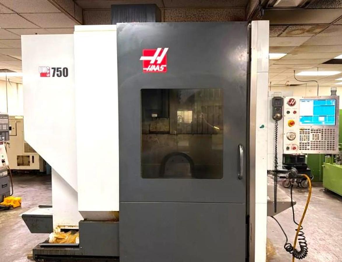 Used 2014 HAAS UMC-750 5-Axis CNC Vertical Machining Center *** Low Hours***