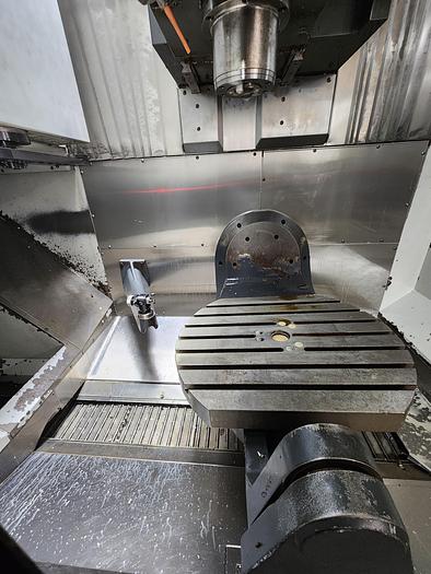 Used 2014 HAAS UMC-750 5-Axis CNC Vertical Machining Center