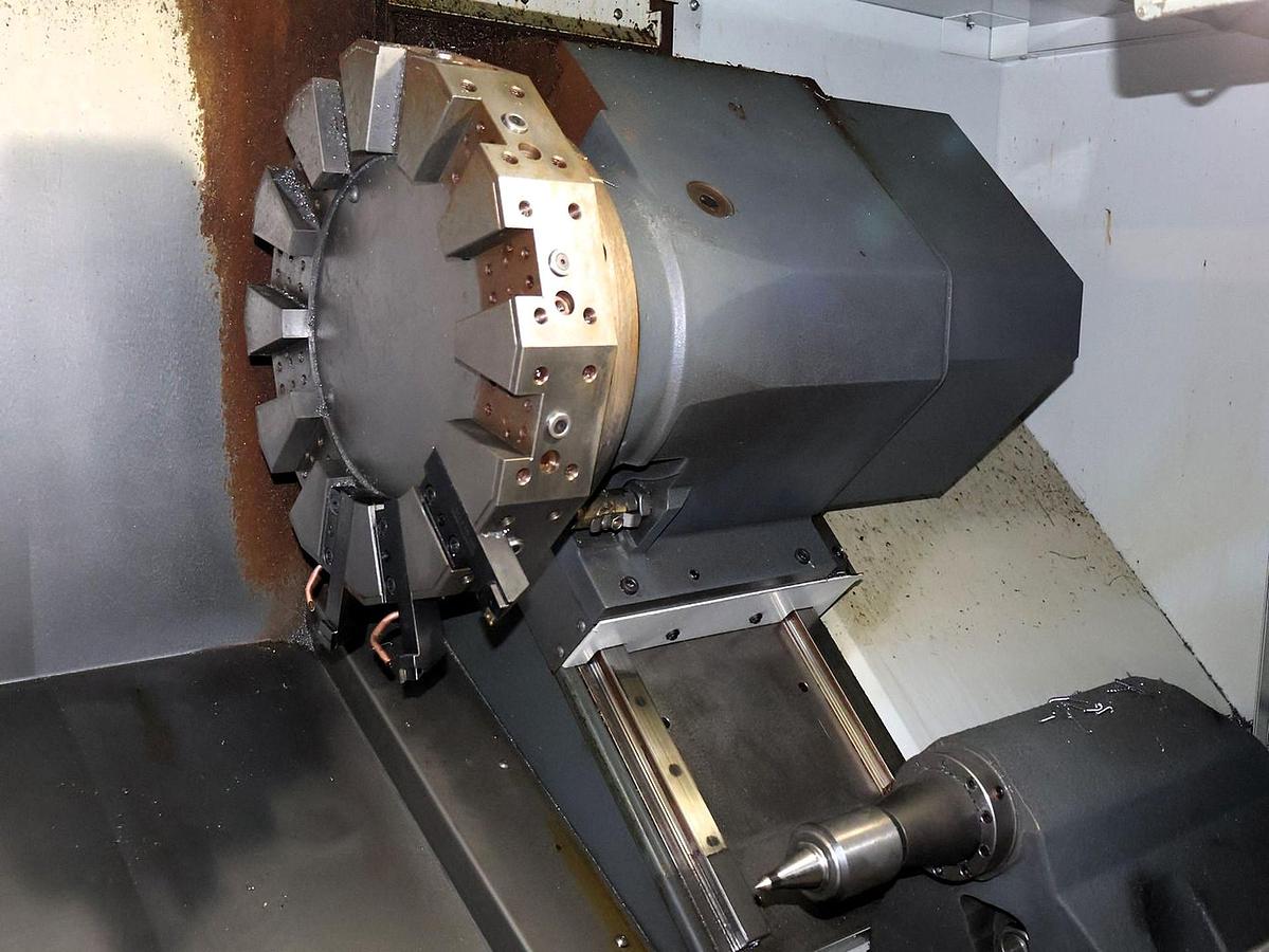 Used 2018 HAAS ST-30 CNC Lathe With Steady Rest and Tailstock Only 3,500 cutting hours