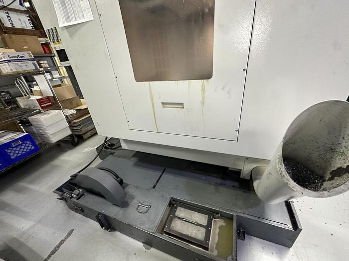 Used 2010 YCM XV1020A CNC Vertical Machining Center