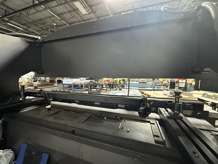 Used 2000 Amada  RG-100 100 Ton CNC Press Brake