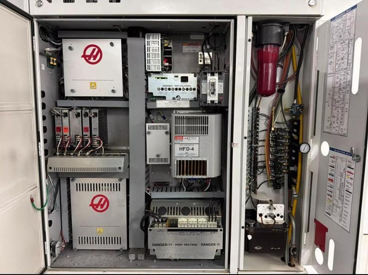 Used 2014 HAAS UMC-750 5-Axis CNC Vertical Machining Center *** Low Hours***
