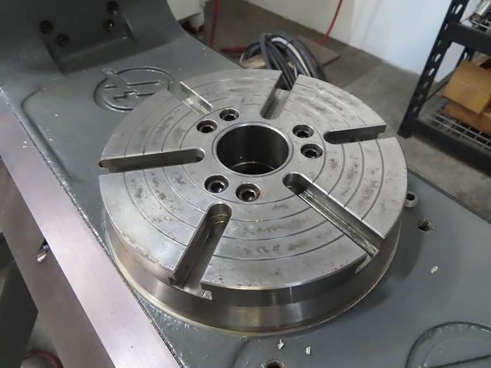 Used 2018 HAAS VF-5SS 5-Axis Vertical Machining Center ***Low Hours***