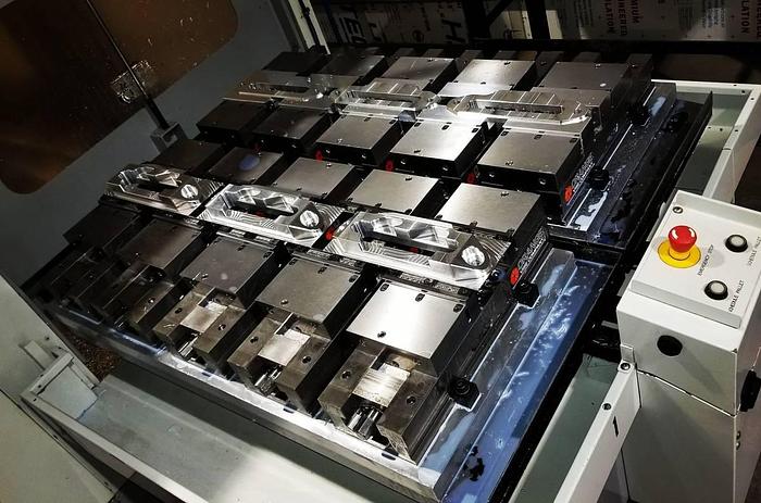 Used 2006 HAAS VF-3SS APC CNC Vertical Machining Center