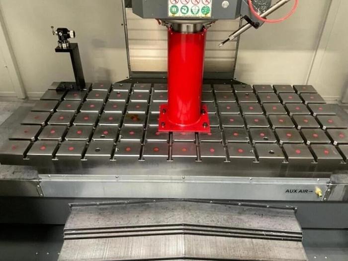 Used 2023 HAAS VM-6 5-Axis CNC Vertical Machining Center