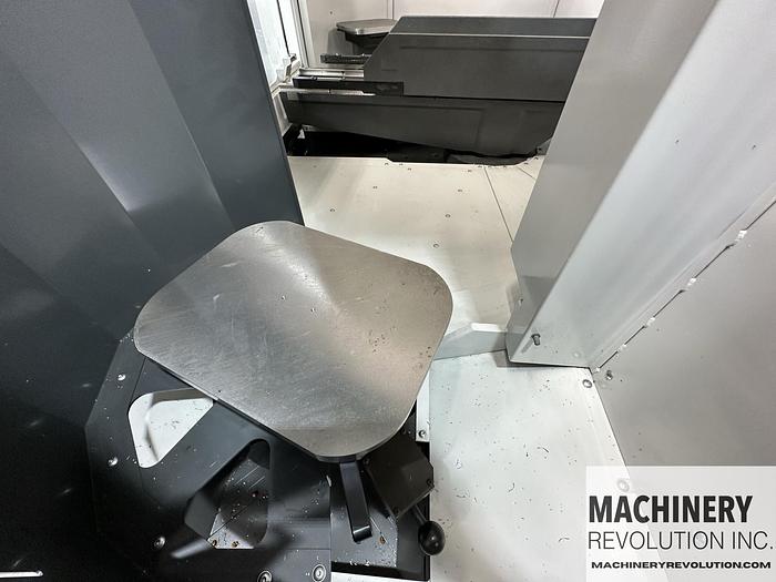 Used 2022 HAAS UMC-500SS Pallet Pool 5-Axis 12,000 RPM Spindle CNC Vertical Machining Center ***Like New 80 Cutting Hours***