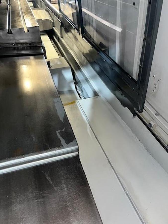 Used 2014 HAAS VF-12 Cat-50 4-Axis HRT-450 Rotary Table CNC Vertical Machining Center