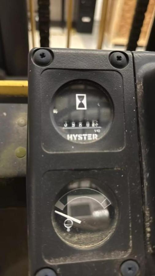 Used HYSTER H110XL 11,000 pound Forklift with 8' Forks