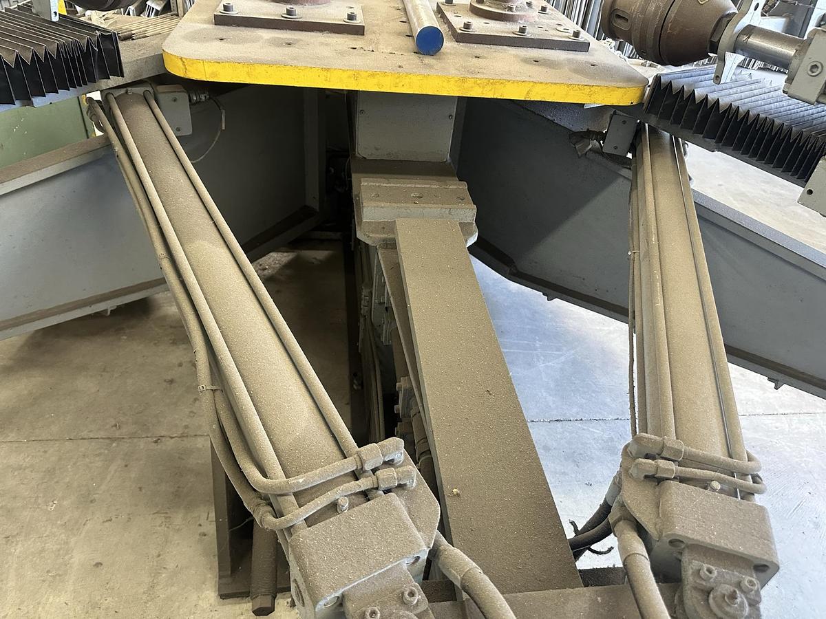 Used Hufford A-8 Stretch Forming Machine
