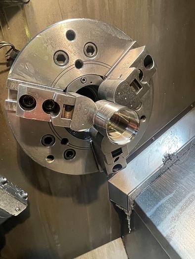 Used 2005 HAAS SL-30T CNC Turning Center With Hydraulic Tailstock and Tool Pre-Setter