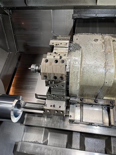 Used 2007 DOOSAN PUMA 400LC CNC Turning Center