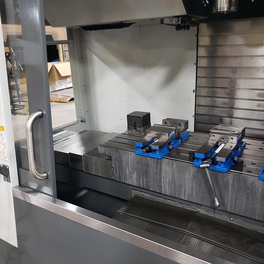Used 2020 HAAS VF-4SS 4-Axis 11,000RPM HRT-210 Rotary Table CNC Vertical Machining Center ***100 Hours***