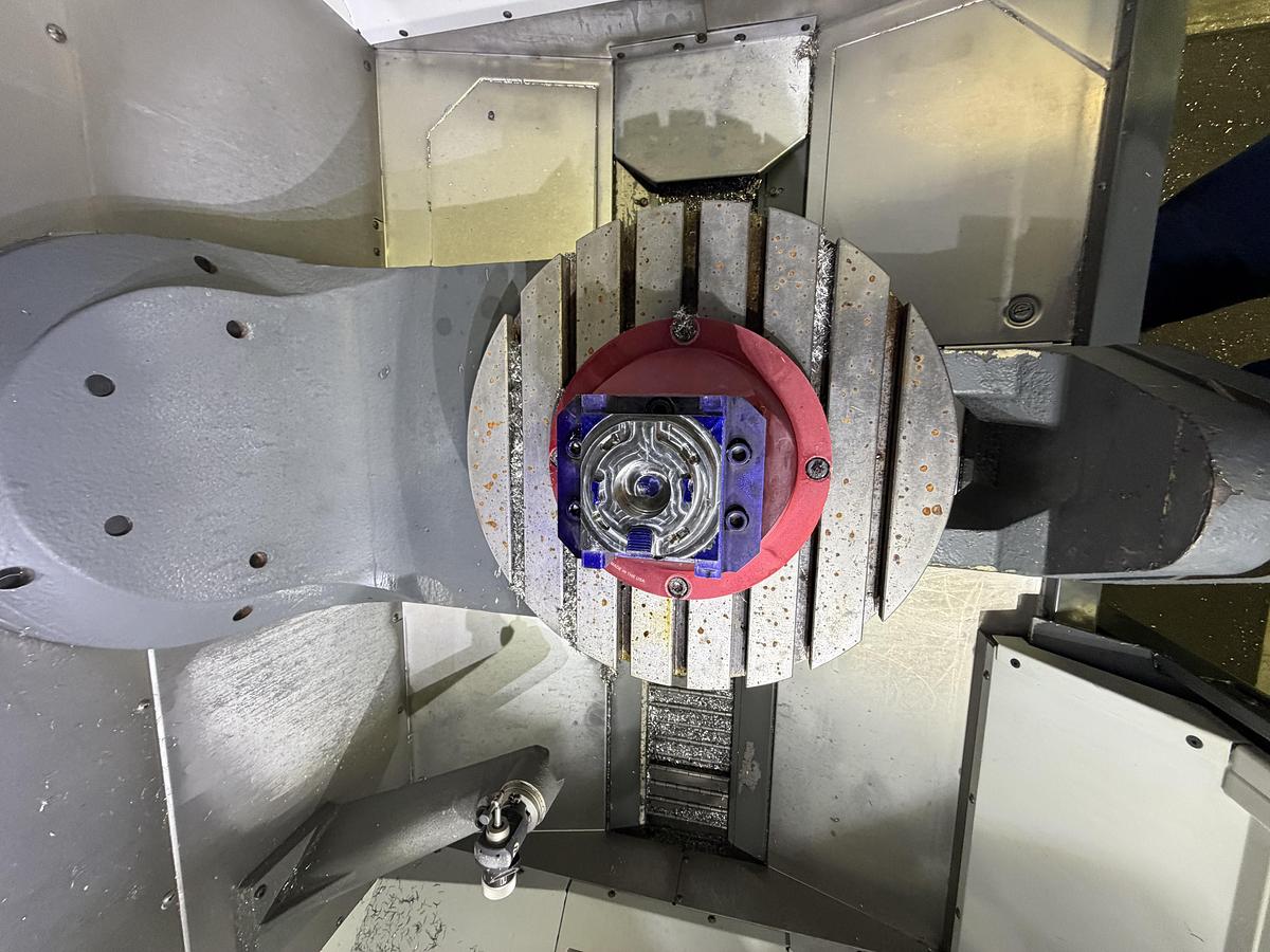 Used 2018 HAAS UMC-750 5-Axis 12,000 rpm CNC Vertical Machining Center