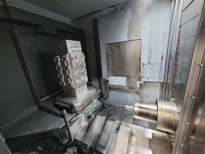 Used 2020 HYUNDAI WIA HS5000i 500mm 4-Axis Horizontal Machining Center 12 Station Pallet Pool