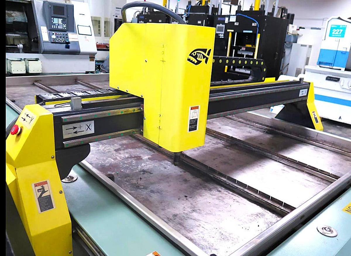 Used 2016 PIRANHA MegaFab C510 Hypertherm Powermax 105 5' x 10' CNC Plama Cutting System