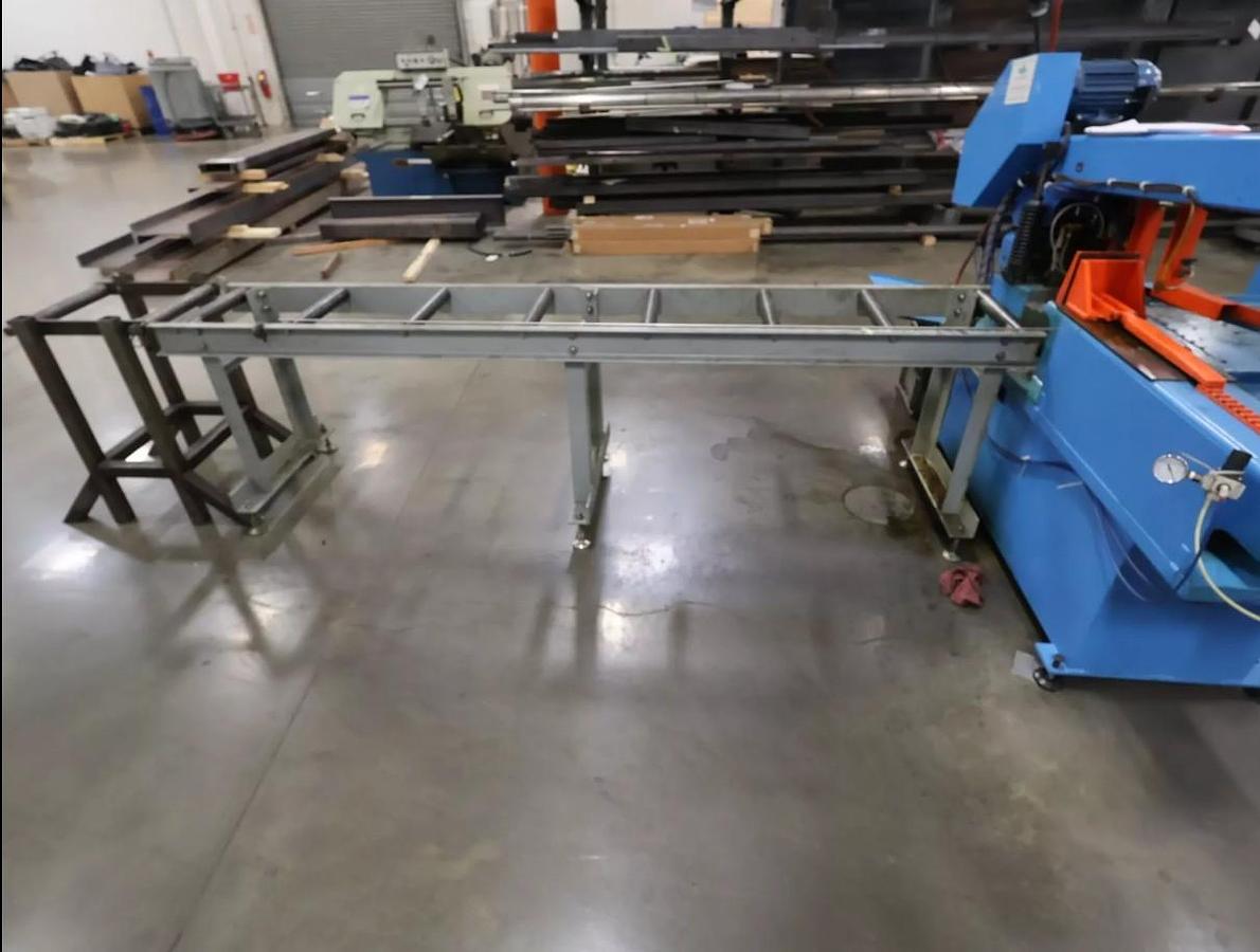 Used 2014 DoALL 400S Horizontal Band Saw with 10' Conveyor