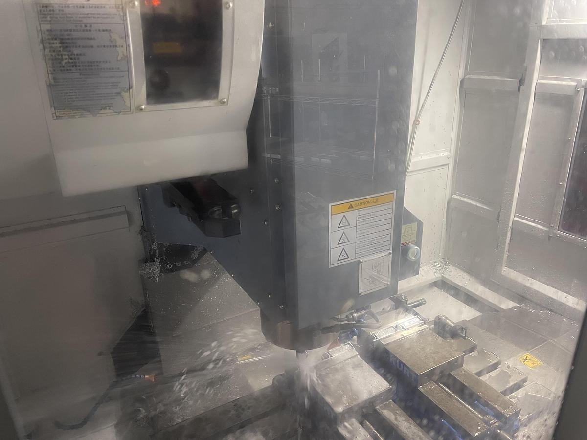 Used 2021 Akira Seiki V2.5 XP 12,000 rpm CNC Vertical Machining Center