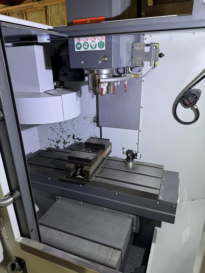Used 2020 HAAS Mini Mill CNC Vertical Machining Center ***Low Hours***