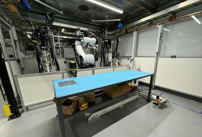 Used 2020 KUKA Robotic Adhesive Work Cell KR60-3 6-Axis Robot