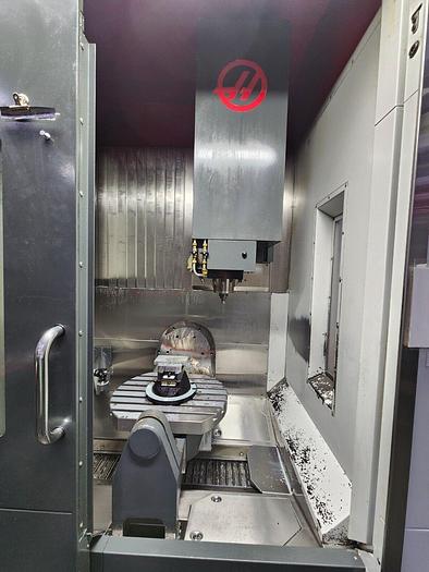 Used 2015 HAAS UMC 750SS 5-Axis CNC Vertical Machining Center