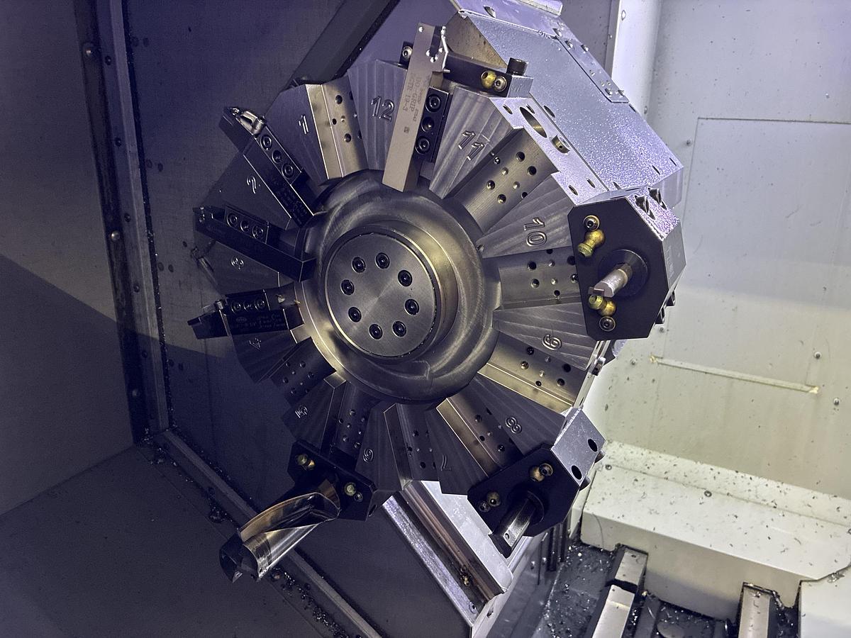 Used 2020 HAAS ST-15 CNC Turning Center *** Low Hours***