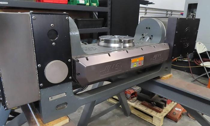 Used 2018 HAAS VF-5SS 5-Axis Vertical Machining Center ***Low Hours***