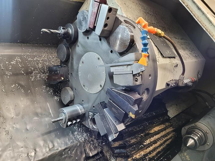 Used 2000 Cincinnati Hawk 250 CNC Lathe with Live Tooling and Programmable Tailstock & Fanuc control