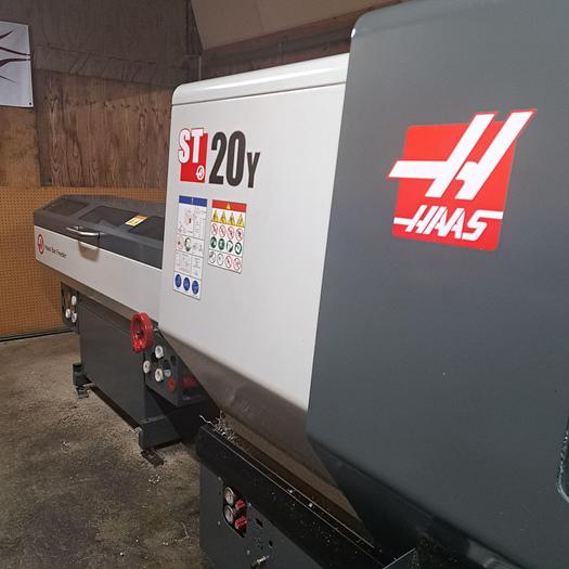 Used 2017 HAAS HAAS ST-20Y CNC Turning Center with Y-Axis and Live Tooling and Barfeeder